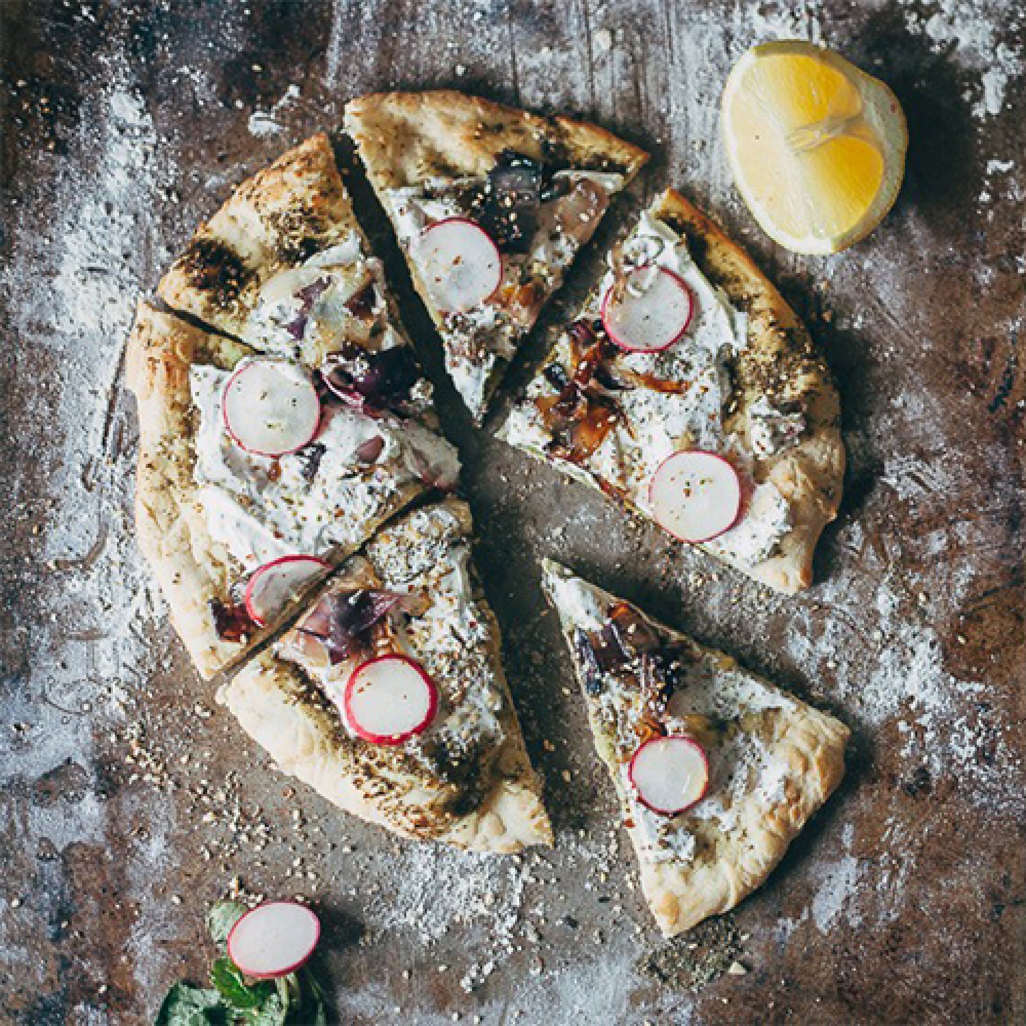 Labneh Zaatar Olive Pizza