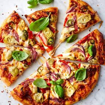 Regular Vegetable Pizza